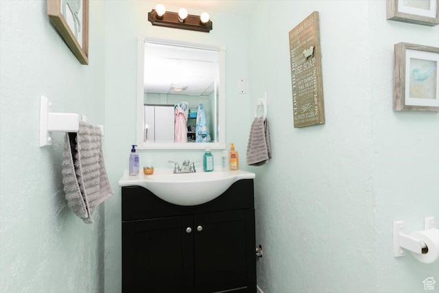 623 W 1635 N, Clinton, UT 84015 - bathroom with vanity