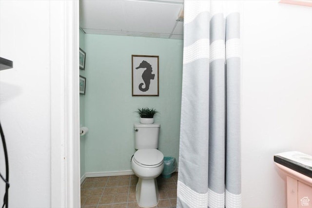623 W 1635 N, Clinton, UT 84015 - full bathroom with tile patterned floors, curtained shower, and vanity