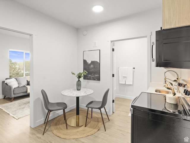 404 E 5600 S, Murray, UT 84107 - dining room featuring light wood-style floors and recessed lighting