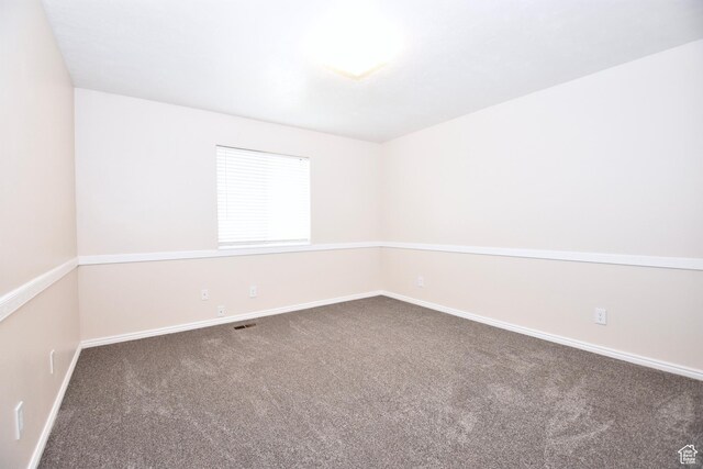 686 E 400 N, Lehi, UT 84043 - empty room featuring carpet and baseboards