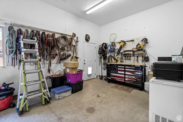 216 E 1370 S, Nephi, UT 84648 - garage featuring a workshop area