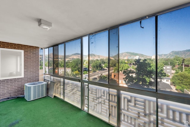 515 S 1000 E Unit 706, Salt Lake City, UT 84102 - unfurnished sunroom featuring a mountain view