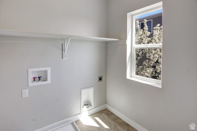 75 N Rio Grand Ave, Farmington, UT 84025 - laundry area featuring hookup for an electric dryer and hookup for a washing machine