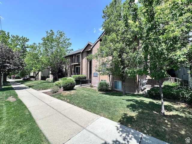 963 E 800 S Unit 106, Salt Lake City, UT 84102 - view of property's community with a lawn