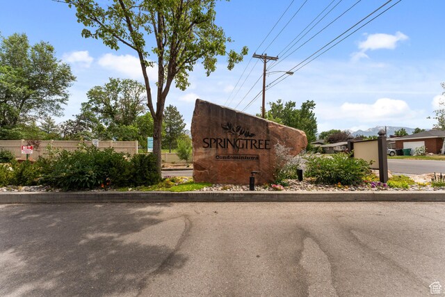 5544 S Springtree Ln E Unit H, Salt Lake City, UT 84107 - view of community sign
