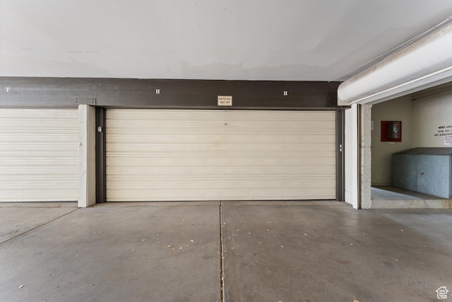 5544 S Springtree Ln E Unit H, Salt Lake City, UT 84107 - view of garage