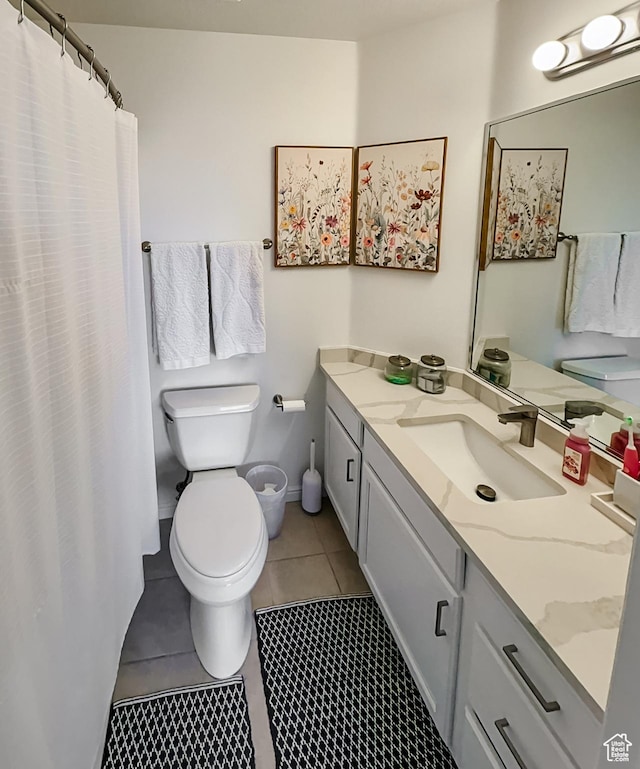2930 E 450 N Unit F24, St George, UT 84790 - full bath featuring vanity, tile patterned flooring, and a shower with shower curtain