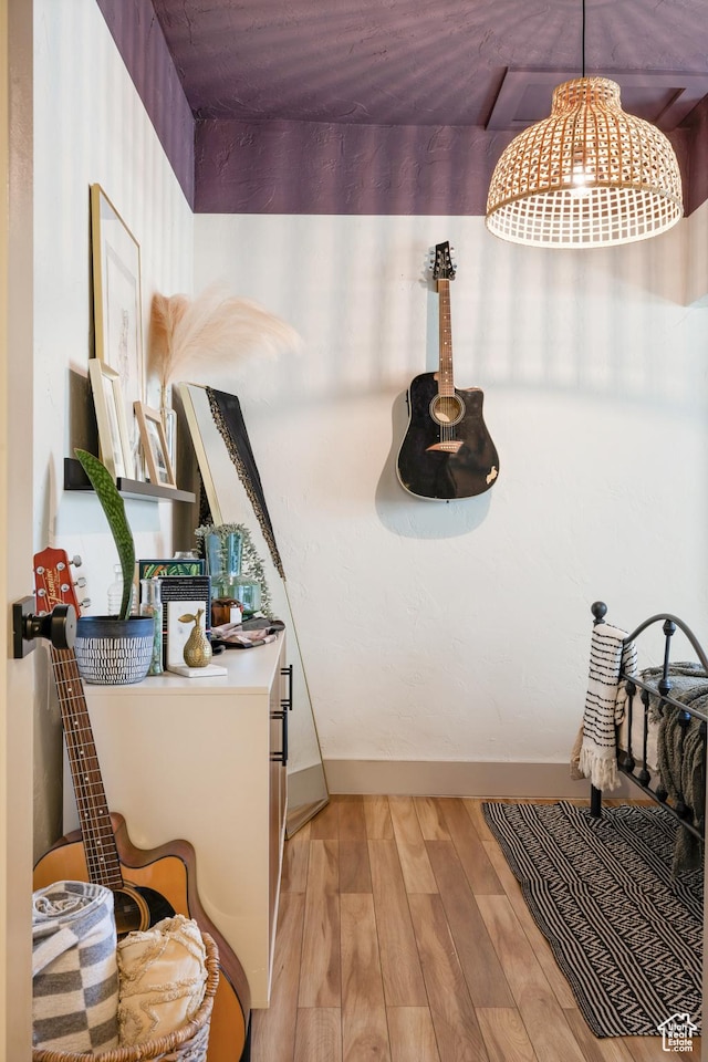 922 S 400 E, Salt Lake City, UT 84111 - detailed view of wood finished floors and baseboards