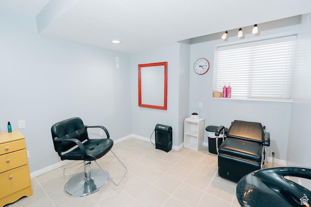 496 S 3rd E, Preston, ID 83263 - living area featuring baseboards and recessed lighting