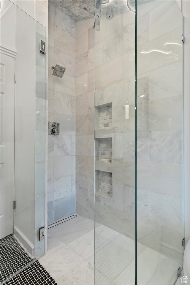 1074 E Raymond Rd, Fruit Heights, UT 84037 - bathroom with a shower stall
