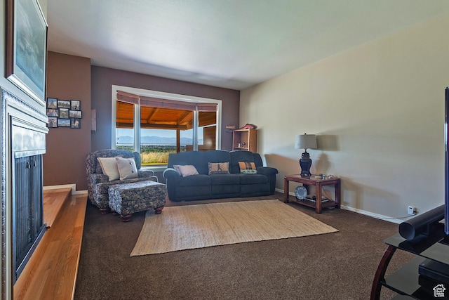 8216 S Scandia Way, Sandy, UT 84093 - living room featuring a fireplace and baseboards