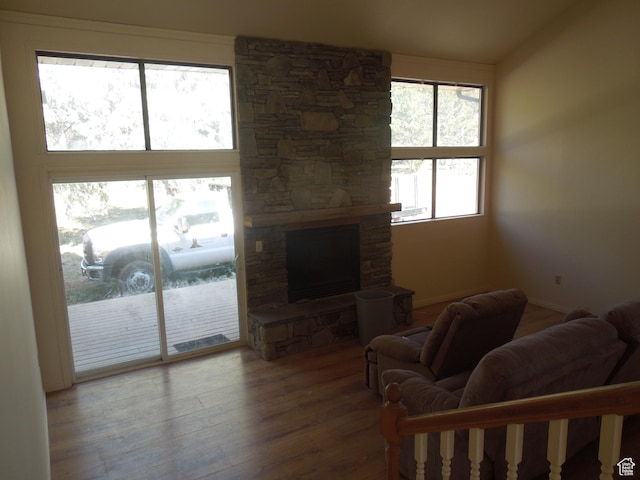 426 N Amber Ln N Unit 426, Castle Valley, UT 84532 - living area with wood finished floors and a fireplace