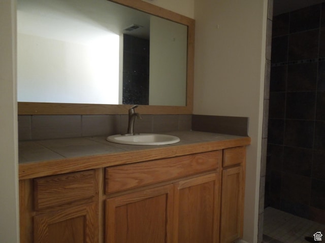 426 N Amber Ln N Unit 426, Castle Valley, UT 84532 - bathroom with vanity and tiled shower
