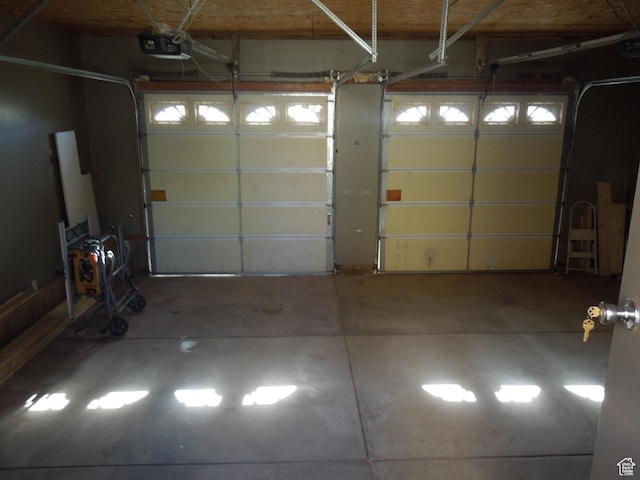 426 N Amber Ln N Unit 426, Castle Valley, UT 84532 - garage with a garage door opener