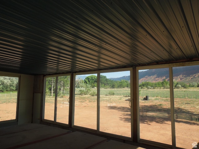 426 N Amber Ln N Unit 426, Castle Valley, UT 84532 - unfurnished sunroom featuring a mountain view
