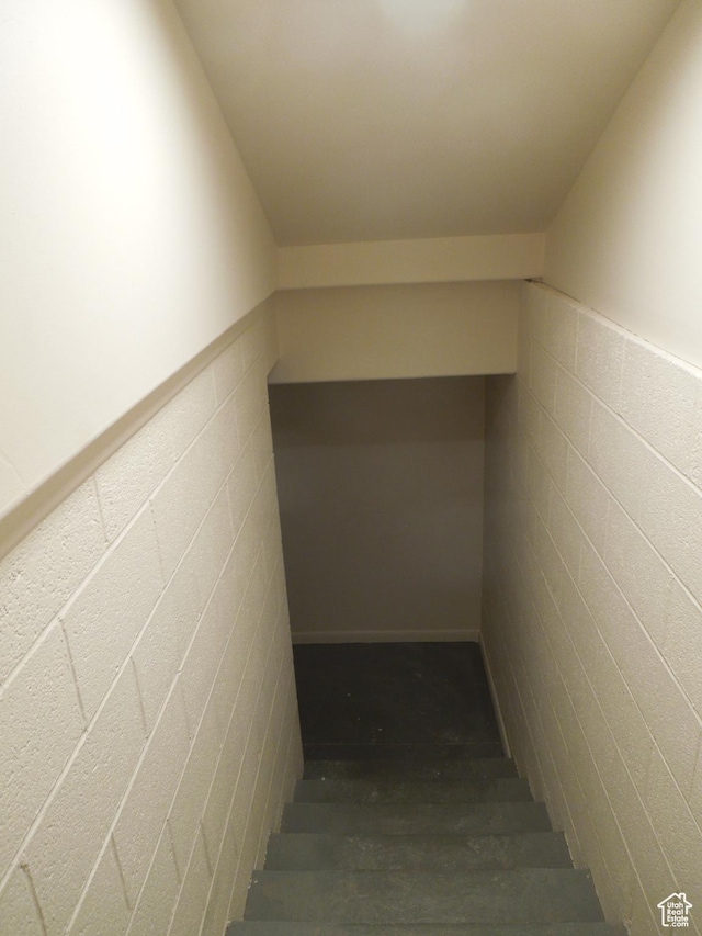 426 N Amber Ln N Unit 426, Castle Valley, UT 84532 - stairway featuring wood finished floors