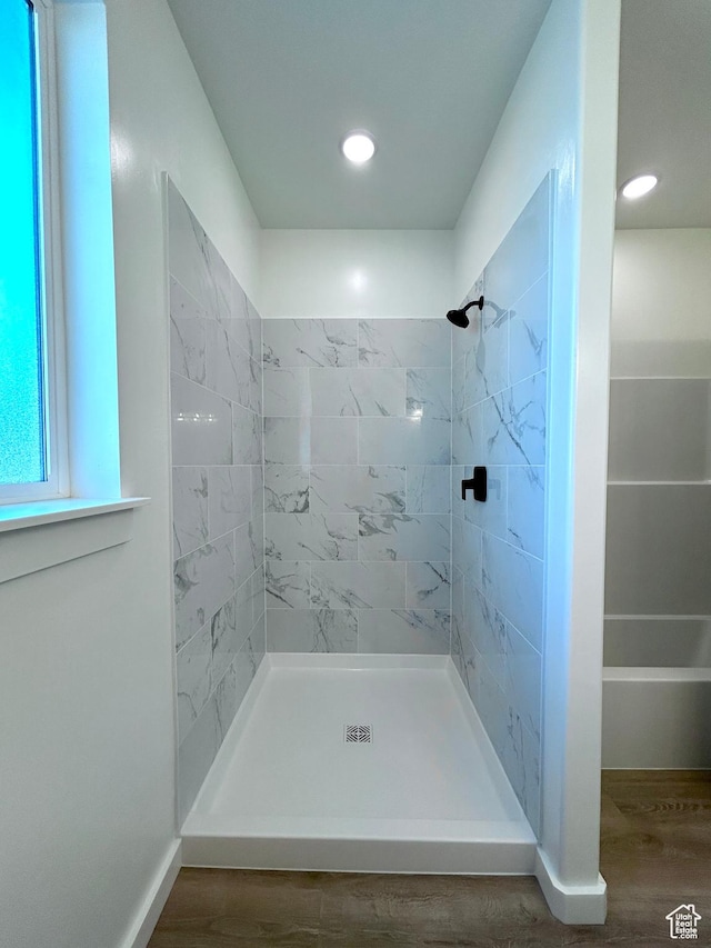 82 N 500 W, Gunnison, UT 84634 - bathroom with tiled shower, wood finished floors, and recessed lighting