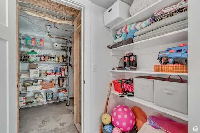 9757 N Aaron Ave E Unit 204, Eagle Mountain, UT 84005 - view of pantry