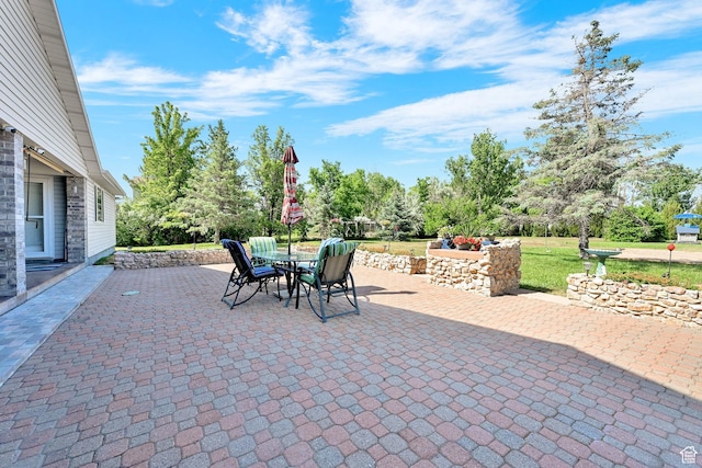 3139 N Pelican Dr, Farr West, UT 84404 - view of patio with outdoor dining area