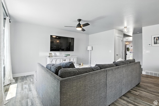 191 E 560 N, Salem, UT 84653 - living area with wood finished floors and a ceiling fan