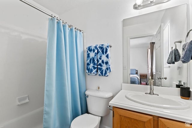 2144 E Easter Dr, Eagle Mountain, UT 84005 - ensuite bathroom featuring vanity and shower / tub combo with curtain