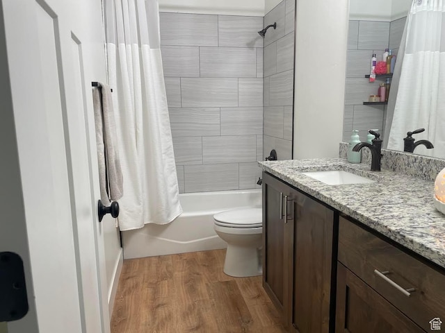 225 W 400 S, Ephraim, UT 84627 - full bathroom with vanity, shower / tub combo, and wood finished floors