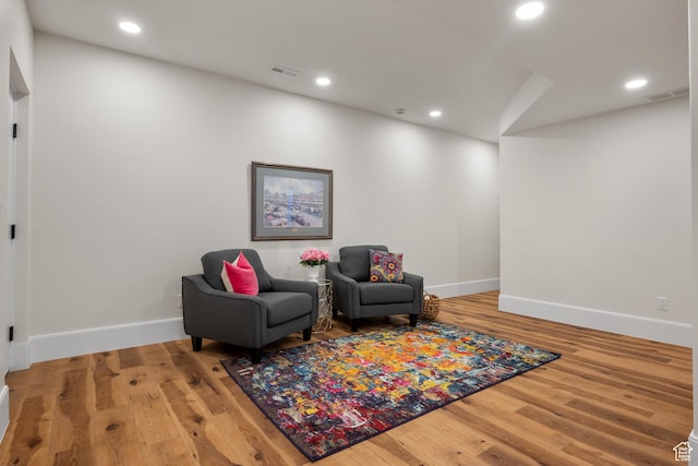 1882 N Main St, Mapleton, UT 84664 - sitting room featuring wood finished floors and recessed lighting
