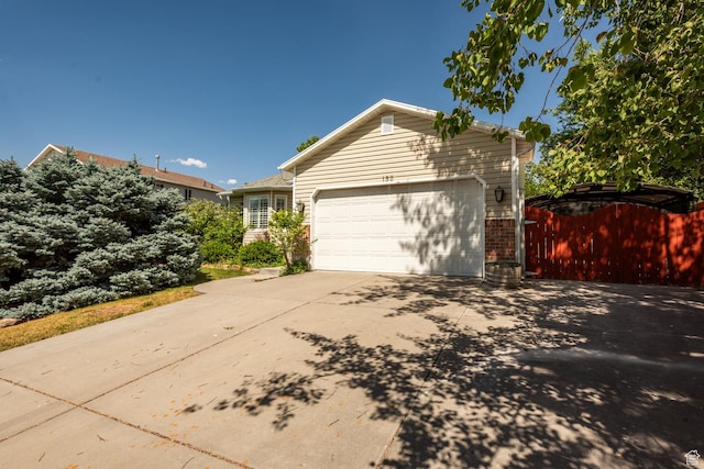 192 N 690 E, Tooele, UT 84074 - garage with driveway