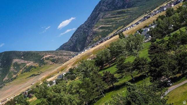 192 N 690 E, Tooele, UT 84074 - aerial view of property's location featuring a mountain backdrop