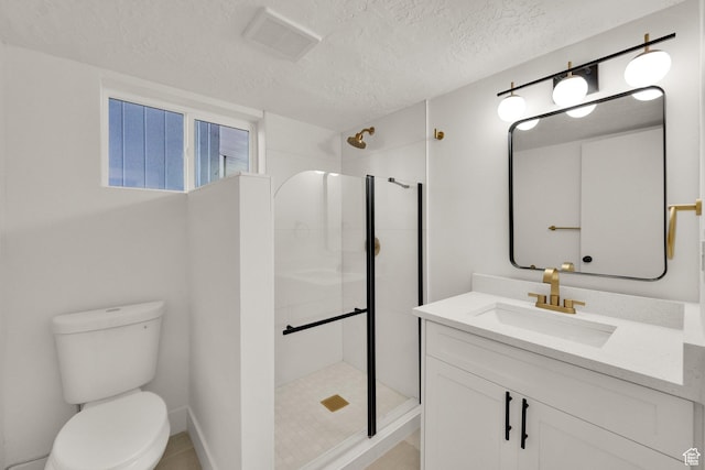 468 W 2400 S, Bountiful, UT 84010 - full bath featuring vanity, a tile shower, and a textured ceiling