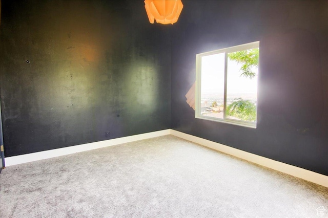 2839 S Oakwood Dr, Bountiful, UT 84010 - carpeted empty room featuring baseboards