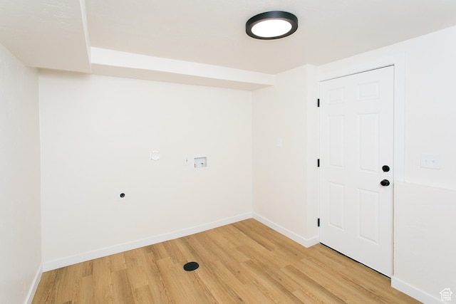 522 W 1060 N, Clinton, UT 84015 - laundry area with electric dryer hookup, light wood finished floors, and hookup for a washing machine