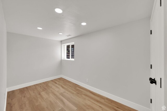 10852 S Starpine Dr, Sandy, UT 84094 - spare room featuring light wood-style flooring and recessed lighting