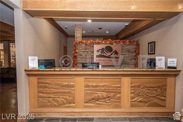 223 Hunter Ridge Rd Unit E121, Brian Head, UT 84719 - welcome area with crown molding and a dry bar