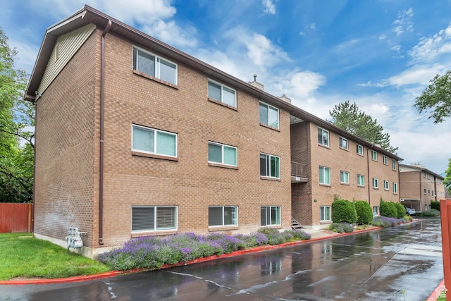 3198 S 300 E Unit 13, Salt Lake City, UT 84115 - photo 1