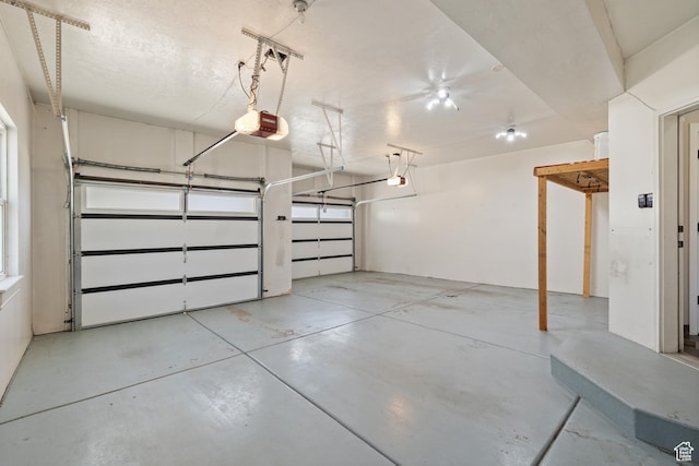 6273 S Oakcrest Cir, Holladay, UT 84121 - garage featuring a garage door opener
