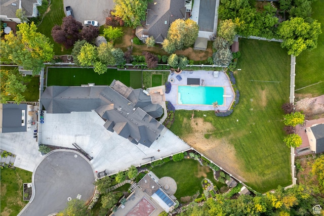 6273 S Oakcrest Cir, Holladay, UT 84121 - drone / aerial view of a pool area