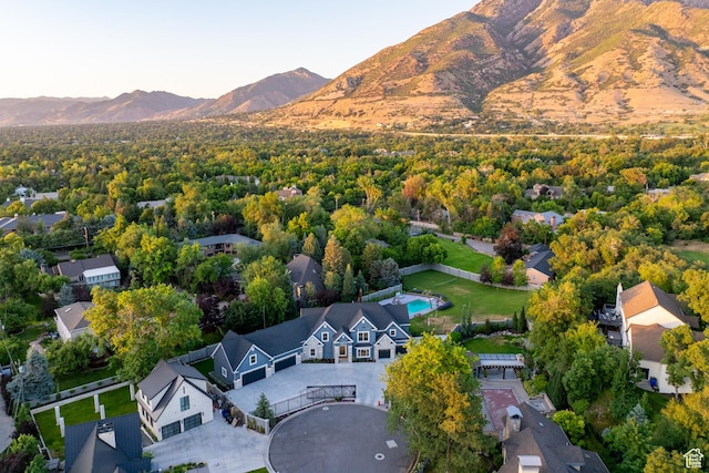 6273 S Oakcrest Cir, Holladay, UT 84121 - aerial view of residential area featuring a mountainous background