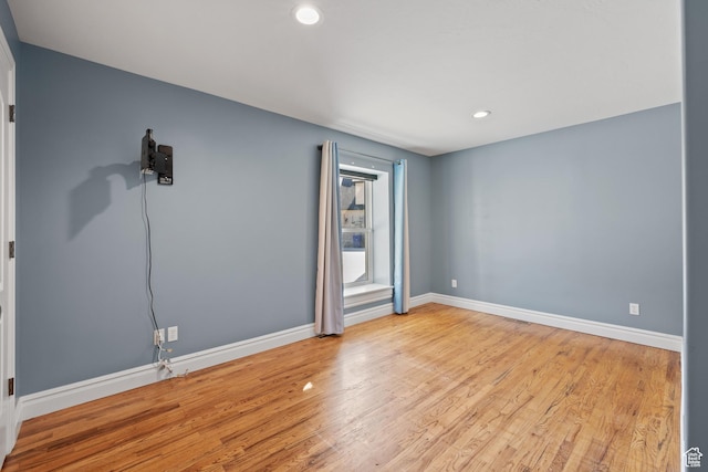 6273 S Oakcrest Cir, Holladay, UT 84121 - unfurnished room featuring wood finished floors and recessed lighting