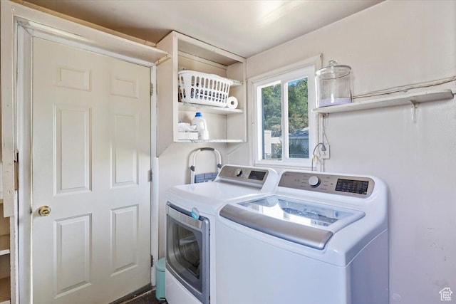 1975 N 2000 W, Farr West, UT 84404 - washroom featuring washing machine and clothes dryer