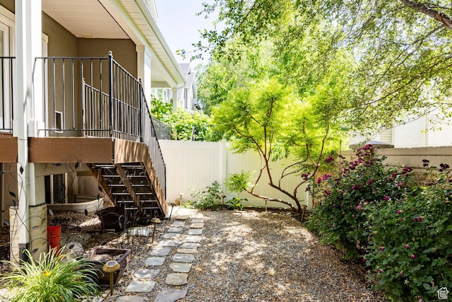 7902 S Farm House Ln E, Midvale, UT 84047 - view of yard with stairs