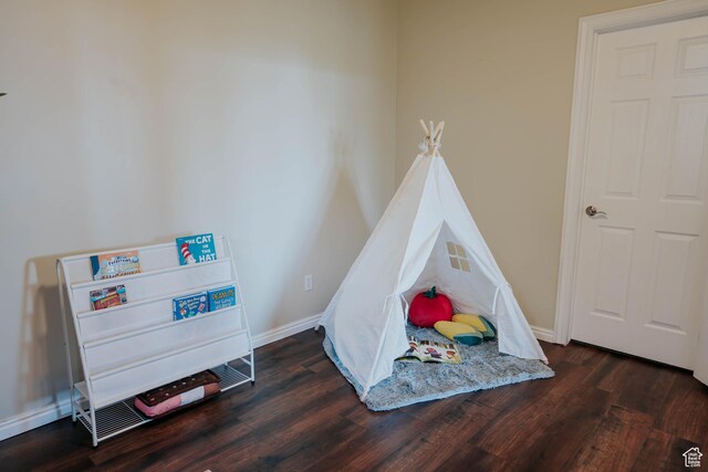 1628 E Lone Oak Dr, Draper, UT 84020 - game room with wood finished floors