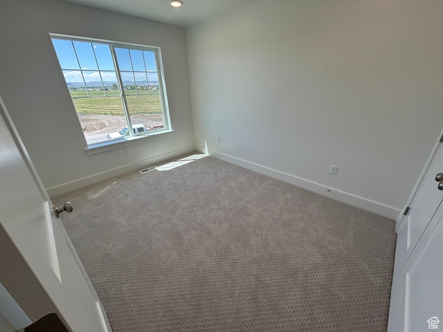 556 N 800 W, Smithfield, UT 84335 - spare room featuring carpet floors and recessed lighting