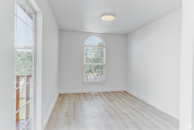 415 E Acoma Rd S, Midvale, UT 84047 - empty room with wood finished floors and baseboards
