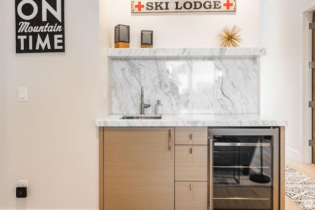 552 Deer Valley Dr, Park City, UT 84060 - indoor wet bar with beverage cooler and decorative backsplash