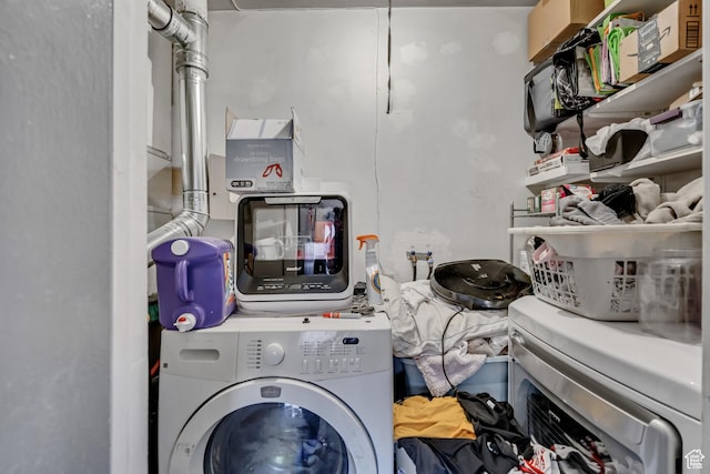 222 W Center St S, Midvale, UT 84047 - laundry area featuring washer / clothes dryer