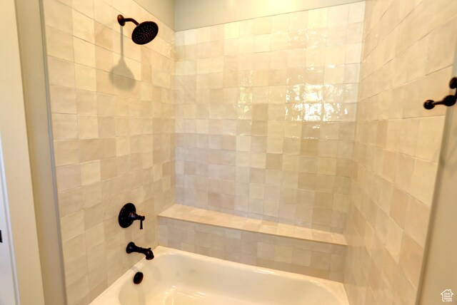 435 E Maple St, Mapleton, UT 84664 - full bath featuring shower / washtub combination