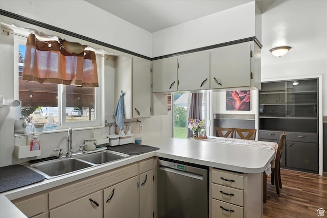 572 W 300 N, Hyrum, UT 84319 - kitchen with dishwasher, a peninsula, light countertops, and dark wood-type flooring