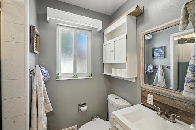 572 W 300 N, Hyrum, UT 84319 - full bathroom with vanity and a shower with curtain