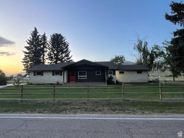 8870 E 500th St S, Huntsville, UT 84317 - ranch-style home featuring a fenced front yard